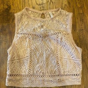 Pastel pink/dusty rose lace crochet crop top
